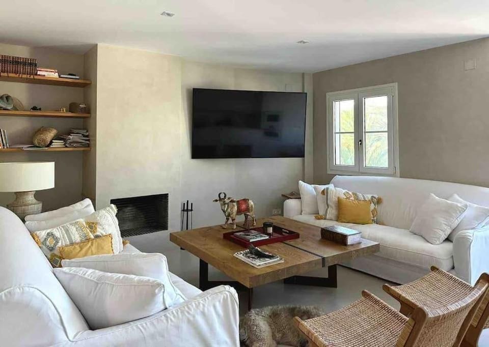 TV and multimedia, Living room