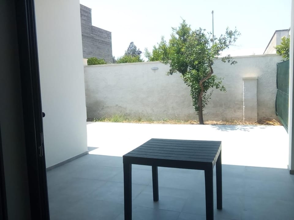 Balcony/Terrace, Garden view