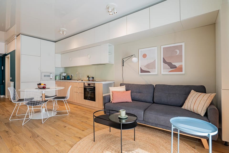 TV and multimedia, Coffee/tea facilities, Kitchen or kitchenette, Living room, Seating area, Dining area, dishwasher, microwave, oven, stove, toaster, washing machine, air conditioner