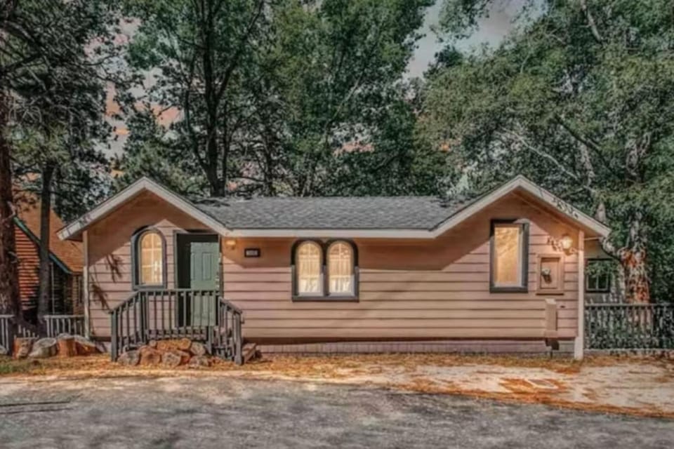 Property building, Day, Natural landscape