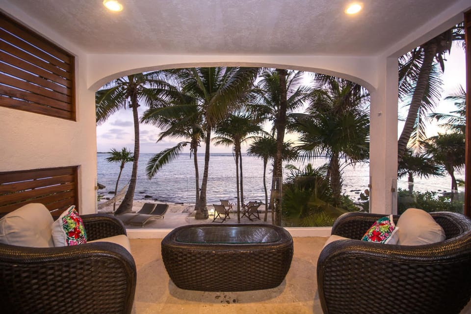 Beachfront with Private Staff in Gated Community Villa in State of Quintana Roo