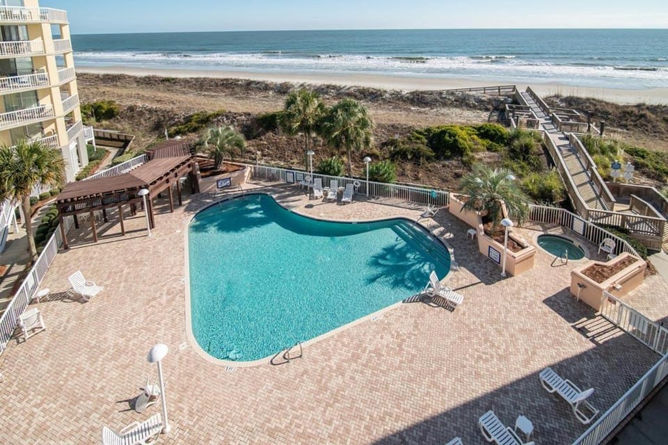 Seaside Escape 3-BR Stunning Ocean Views House in South Carolina