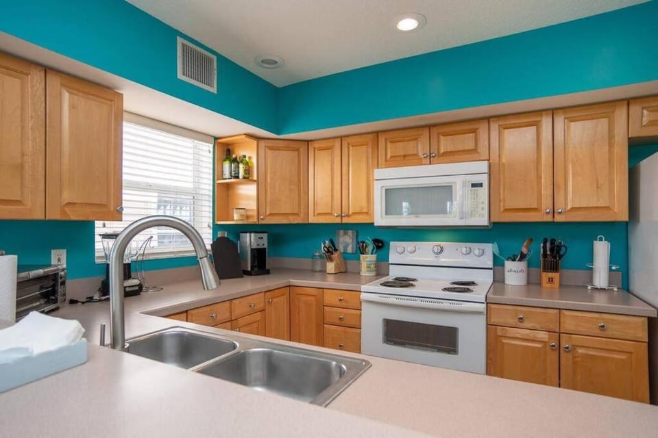 The Beach Oasis in Indian Shores, FL Apartment in Indian Shores