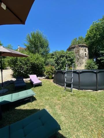 Chambres & Tables d'hôtes Le Pech Grand Bed and Breakfast in Occitanie