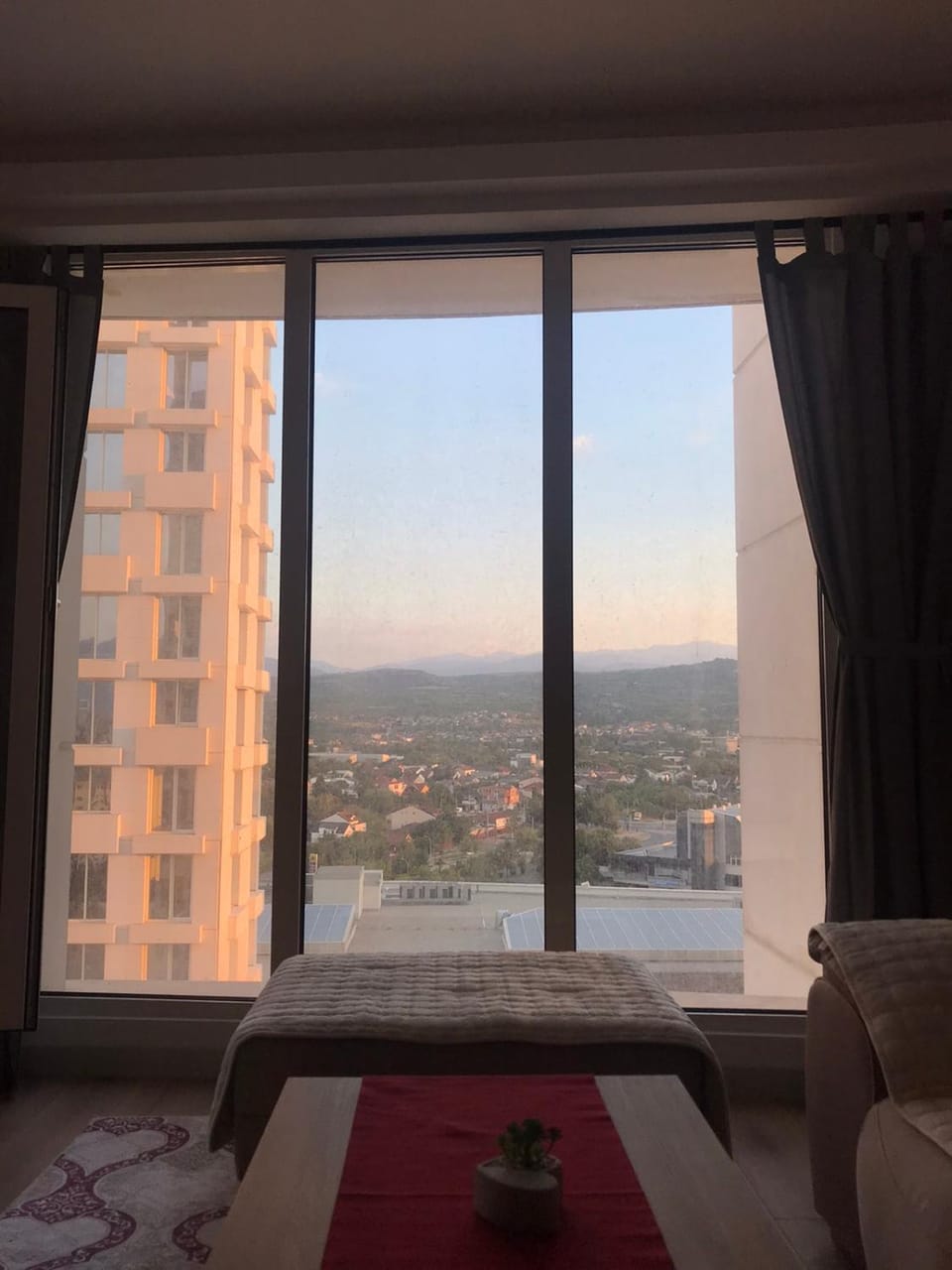 View (from property/room), Living room, Seating area, City view