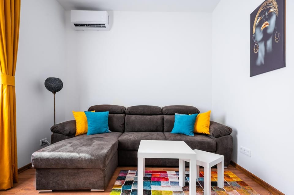 Living room, air conditioner
