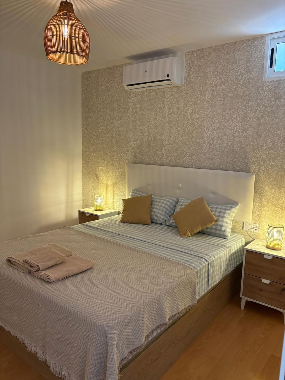 La Siesta Hostel Hotel in Valencian Community
