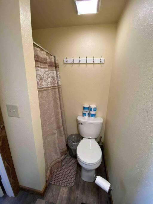 ParkWay Yellowstone Riverside Studio #6 House in Gardiner