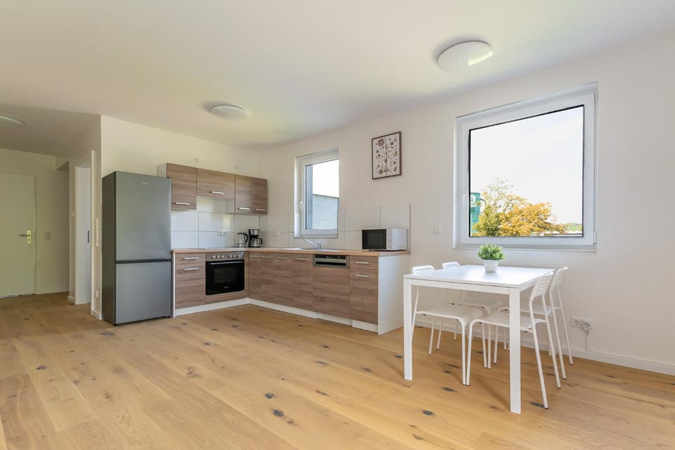 Kitchen or kitchenette, Dining area, dishwasher, minibar, pet friendly, stove