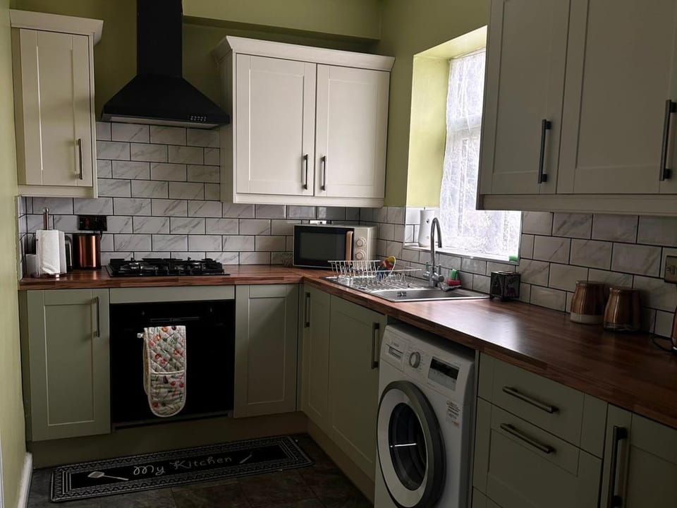 The Hideaway Home House in Bradford