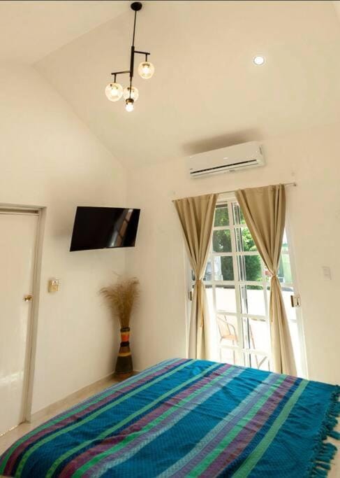 TV and multimedia, Bedroom, air conditioner
