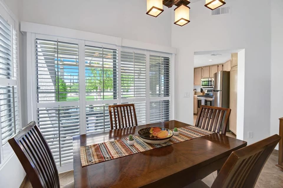 PA936 - Chic Resort Haven - Alice Lodging House in Palm Desert