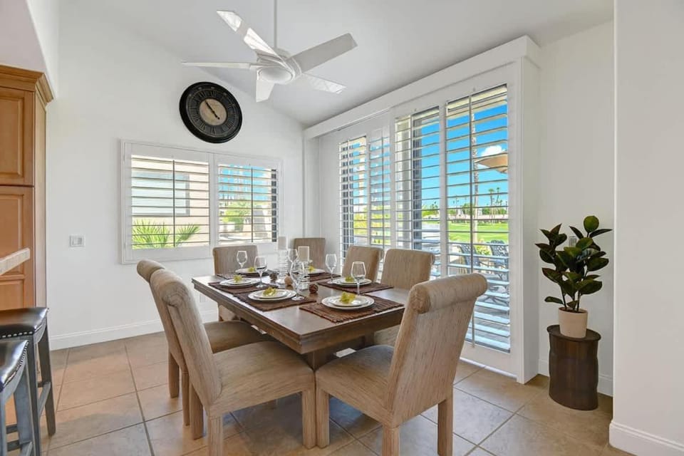 Pet-friendly Palm Valley condoViewsBBQPoolSpa House in Palm Desert