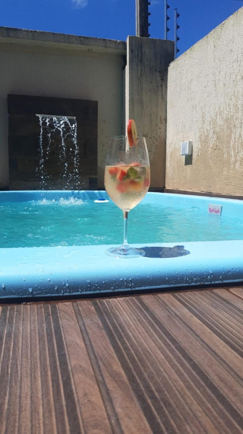 Food and drinks, Pool view, Swimming pool, Drinks