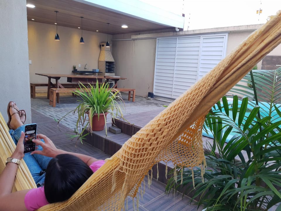 Day, Seating area