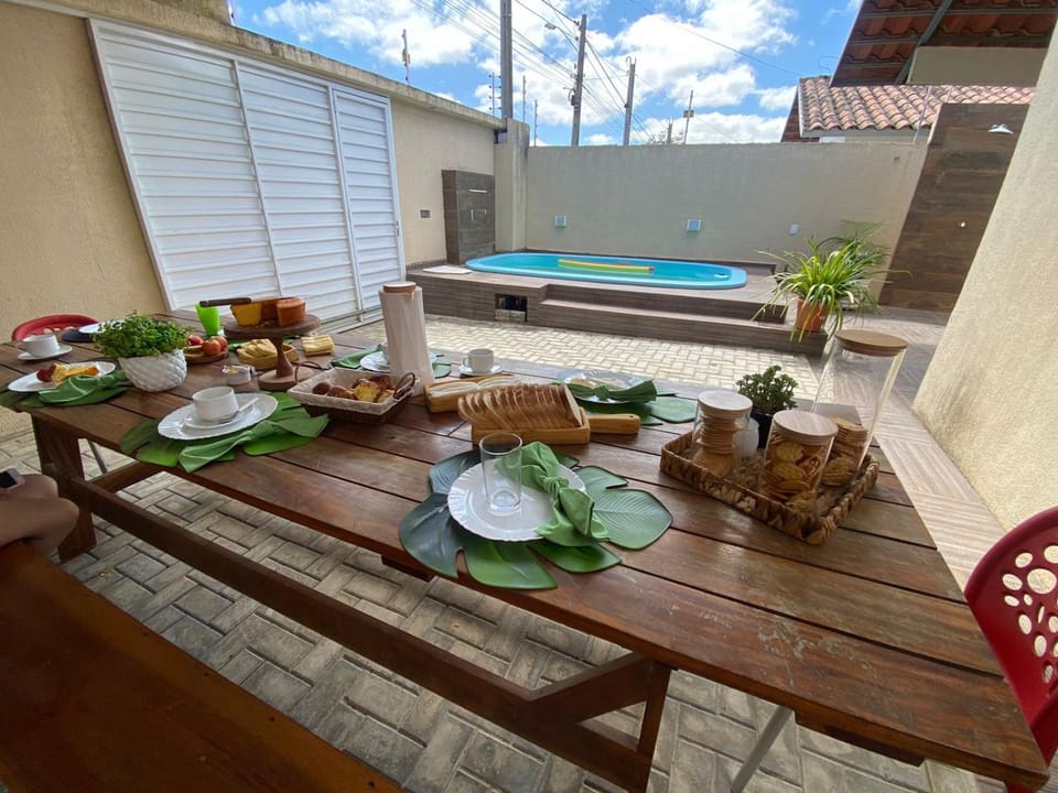 Dining area, Food, Pool view, Swimming pool, Drinks