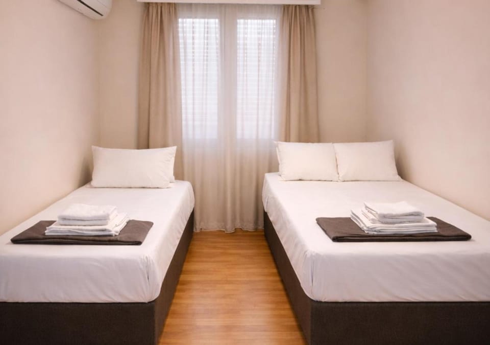 Bed, Bedroom, towels, air conditioner