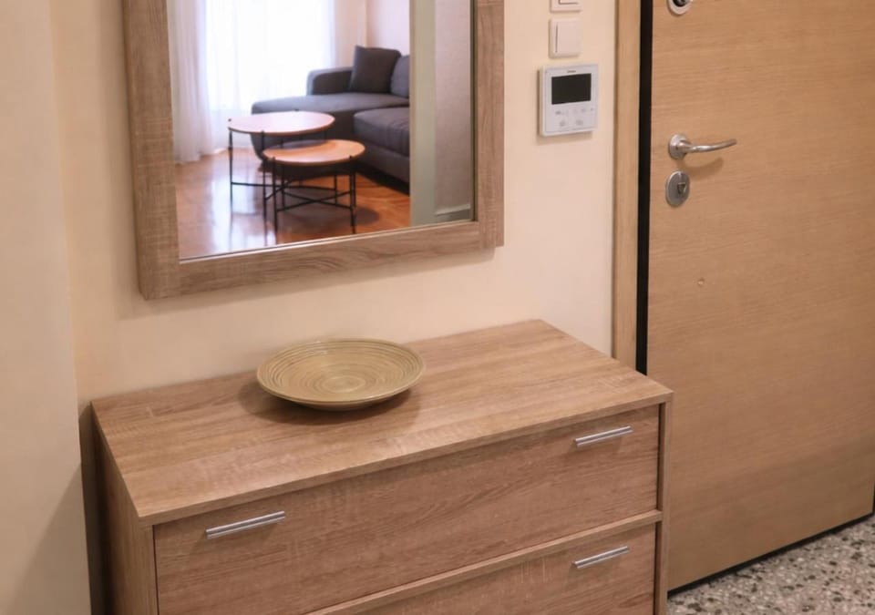 Area and facilities, wardrobe