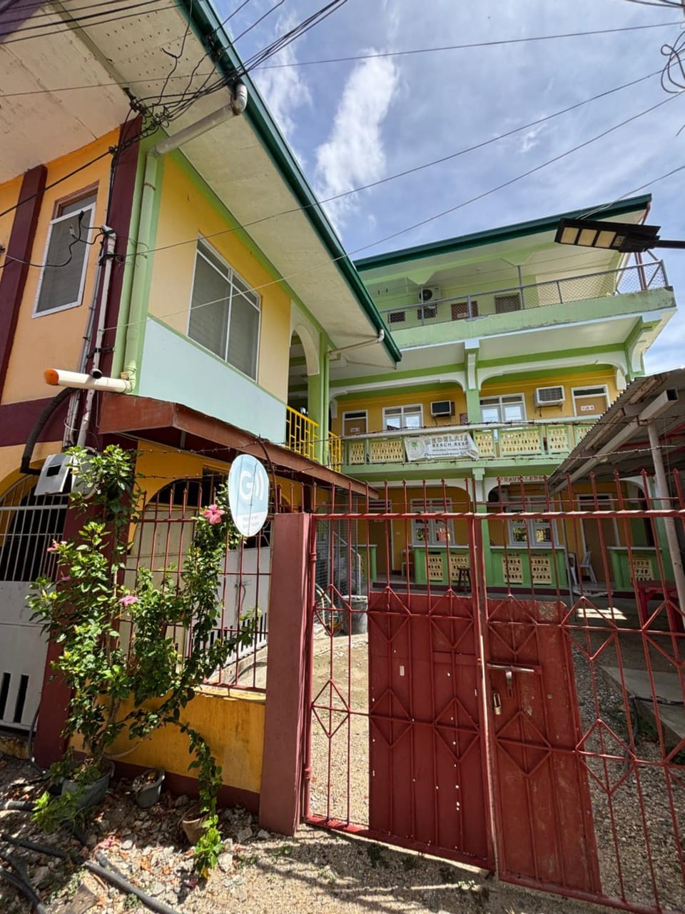 Medelaine's Beach Resort Bed and Breakfast in Puerto Galera