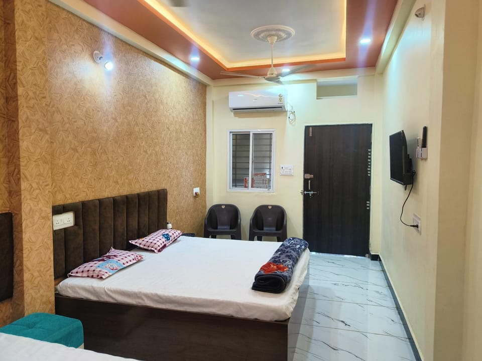 Kumkum guest house Bed and Breakfast in India