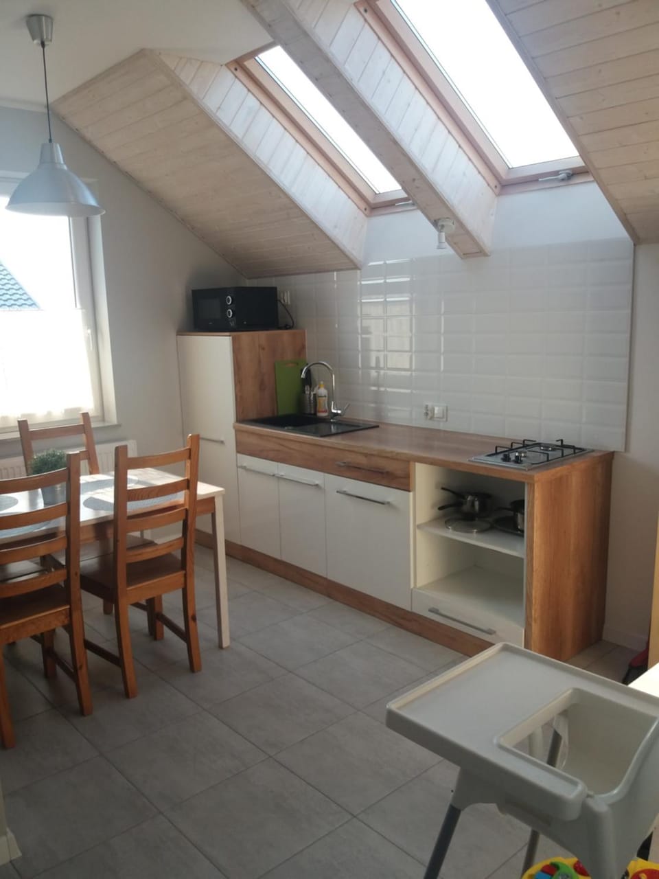 Kitchen or kitchenette, Dining area, minibar, pet friendly, stove