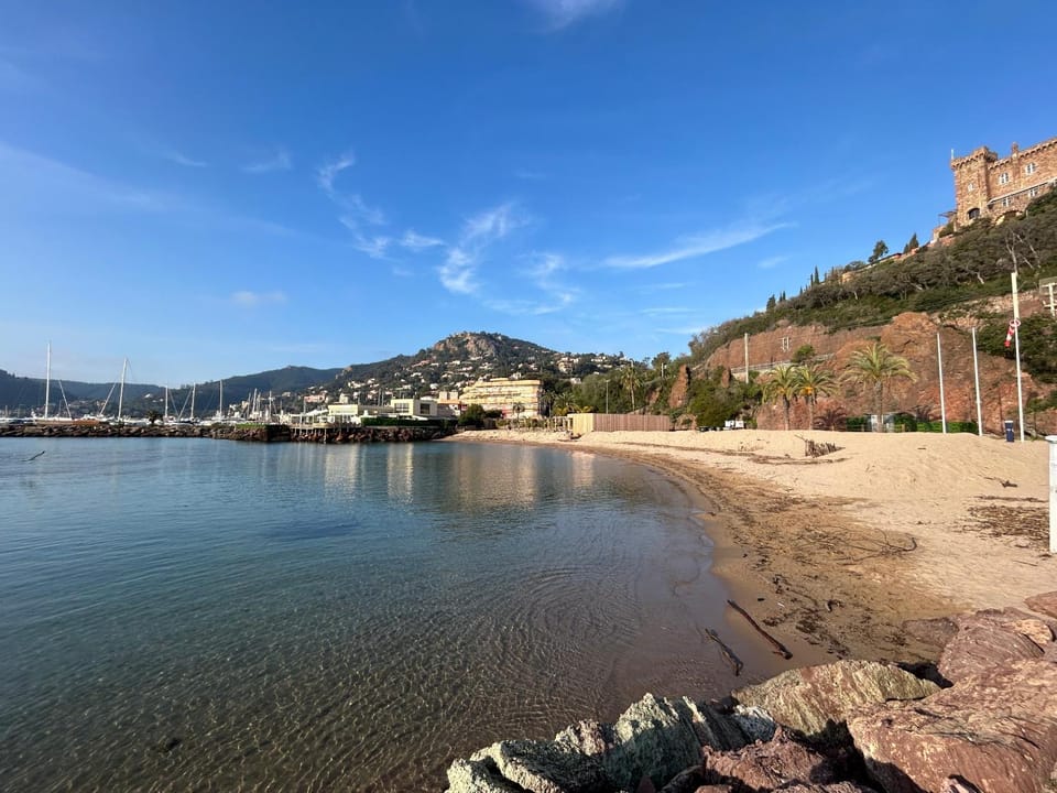 Beach, On site