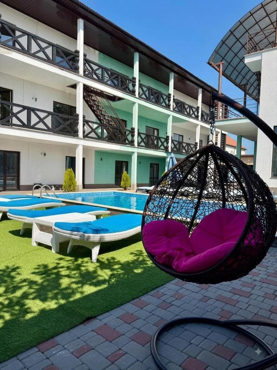 Qzone 2 Hotel in Odessa Oblast
