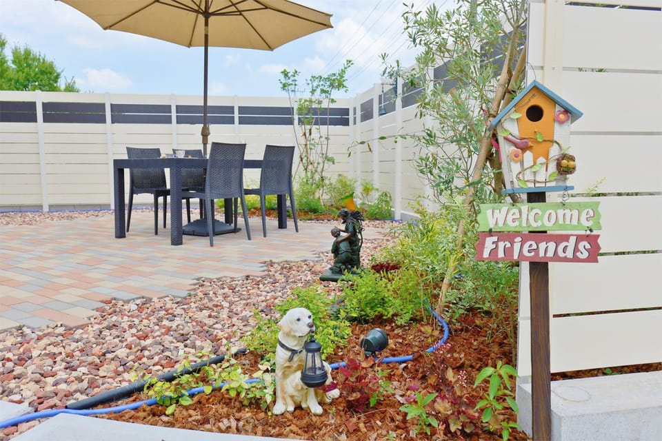 Property building, Garden, Garden view