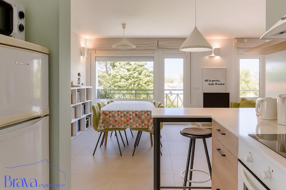 Dinner, microwave, oven, stove, kitchen