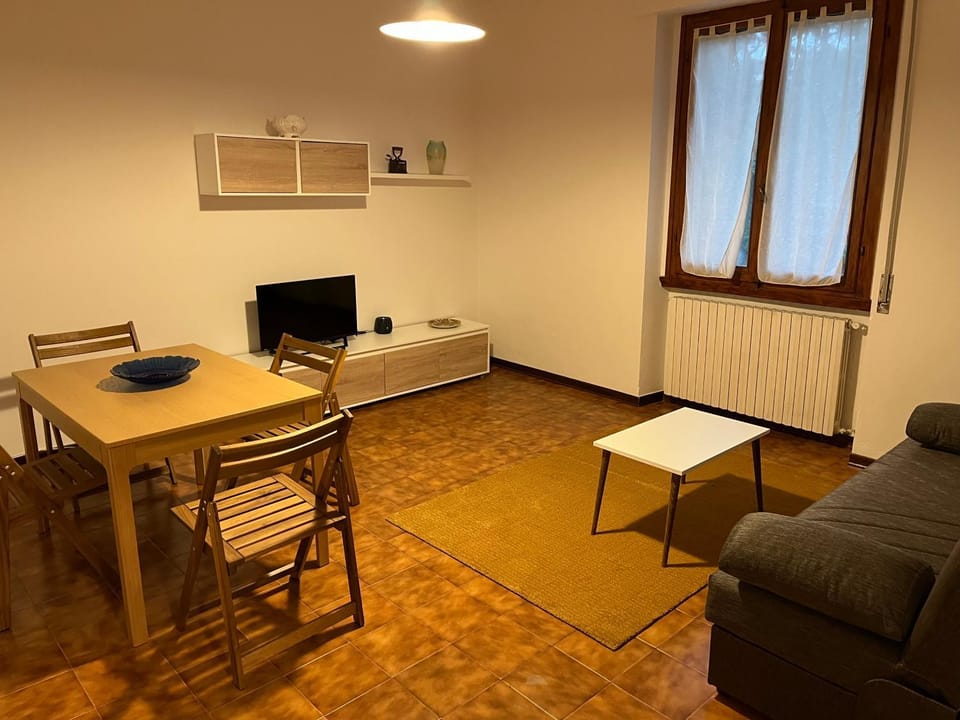 TV and multimedia, Living room, Dining area