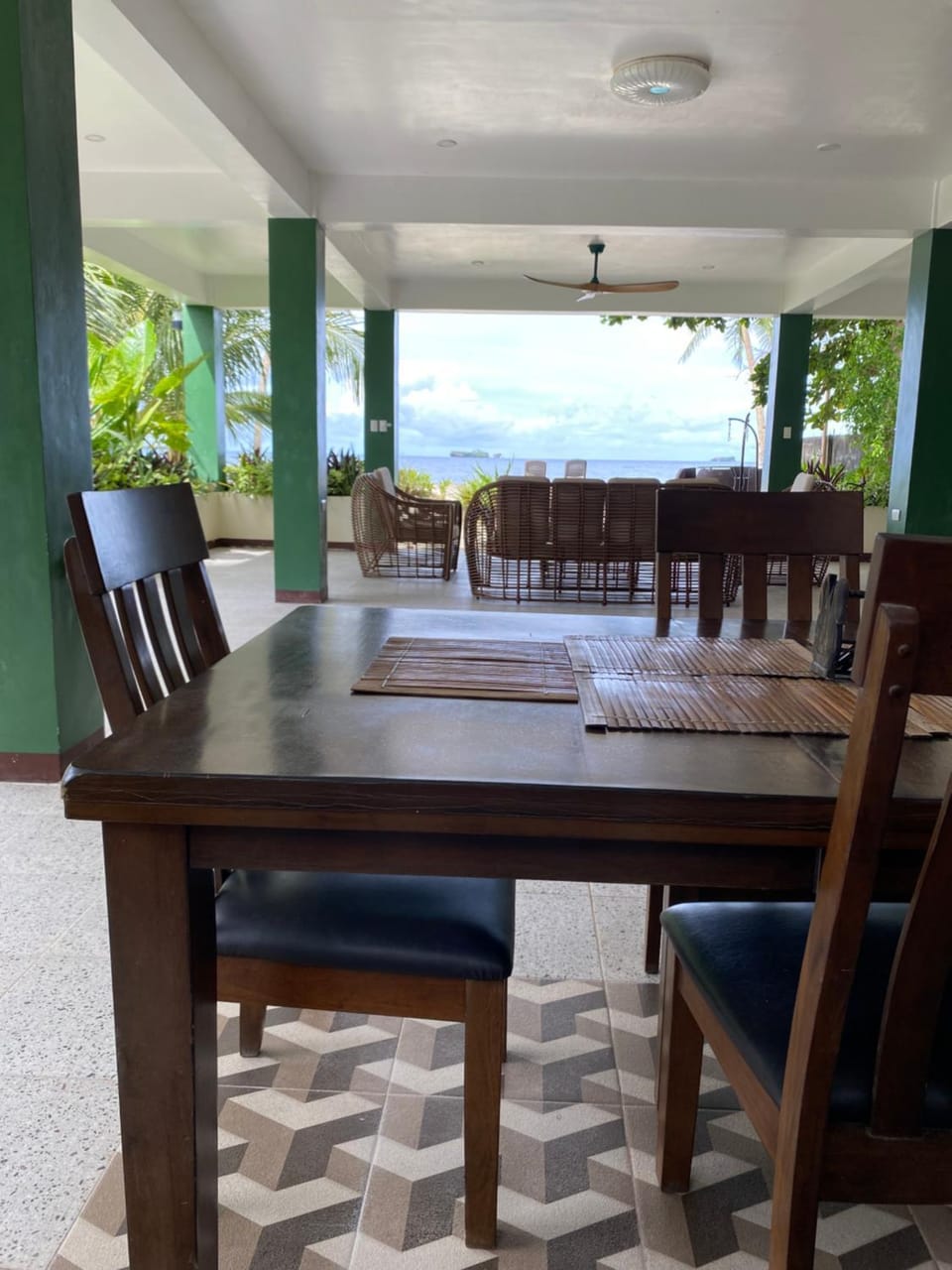Entire Private Beachfront Villa in Siargao Villa in General Luna