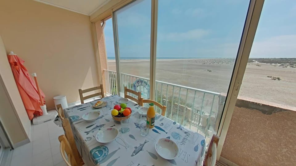 Appt T2 avec vue mer - Gruissan Apartment in Gruissan