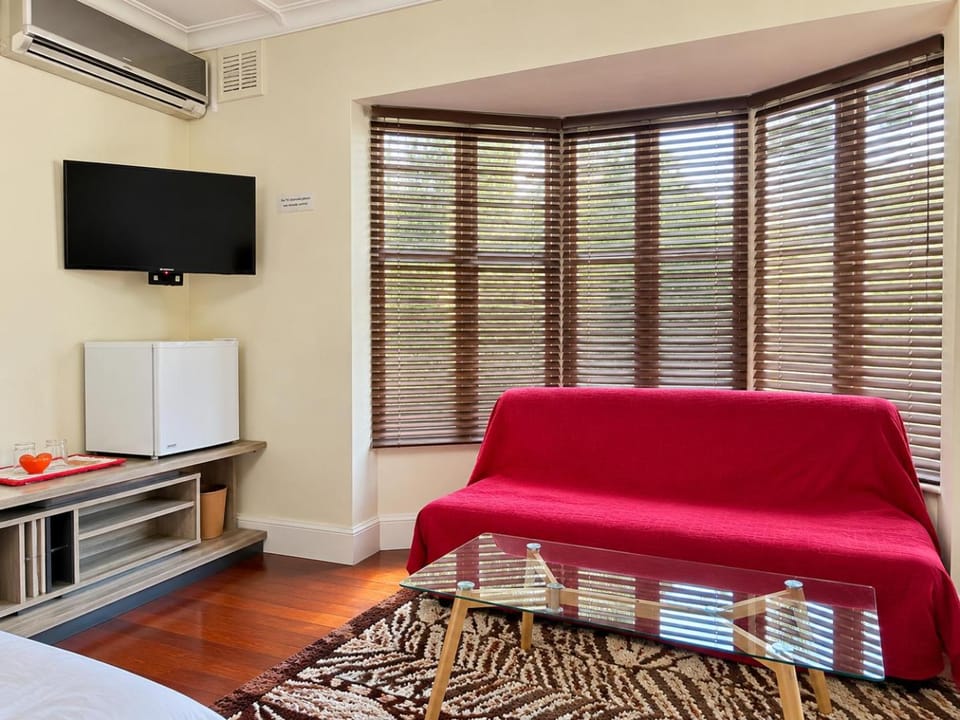 TV and multimedia, Coffee/tea facilities, Bedroom