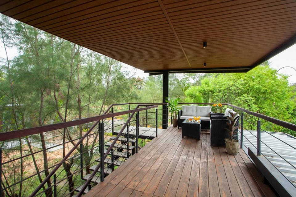 Patio, Seating area