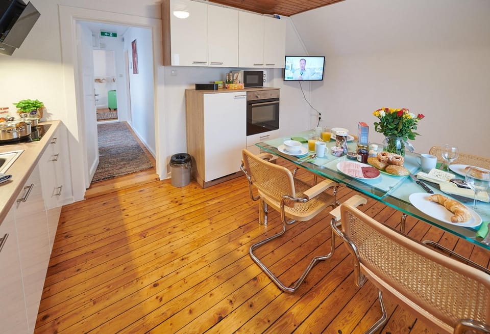 TV and multimedia, Kitchen or kitchenette, Dining area, minibar, pet friendly