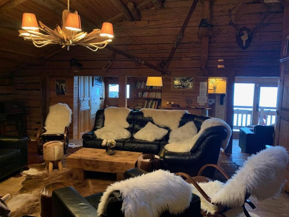 Communal lounge/ TV room, Living room
