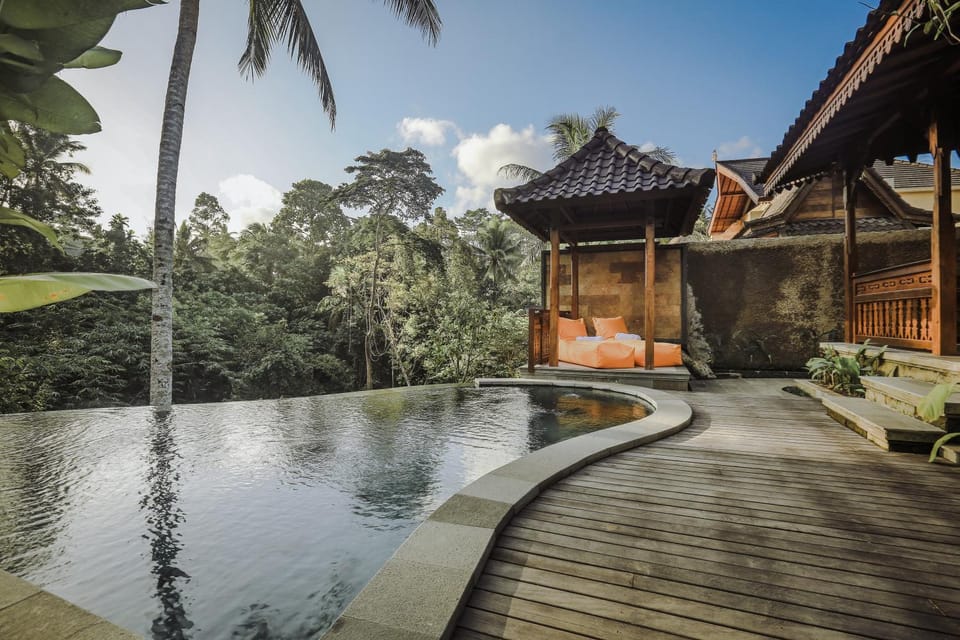 Balcony/Terrace, Pool view, Swimming pool