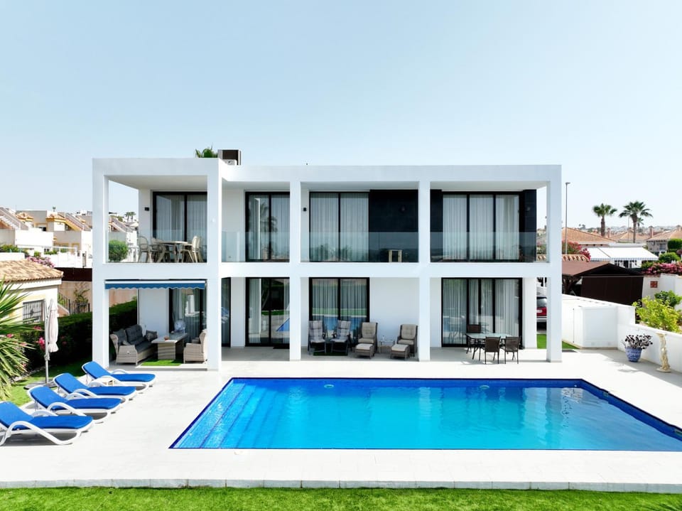 Property building, Open Air Bath