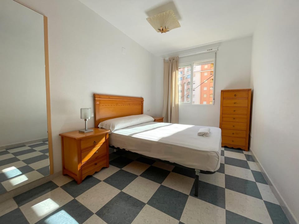 Spring, Bed, Activities, Winter, Summer, Children play ground, Balcony/Terrace, Photo of the whole room, Beach, Hiking, Animals, Animals, Animals, Bedroom, Autumn, Pets, Pets, Pets, Swimming pool, Sports, Entertainment, children, children, children, young children, young children, young children, older children, older children, older children, group of guests, group of guests, group of guests, cot, Family, Family, Family, microwave, oven, pet friendly, pet friendly, washing machine, elevator
