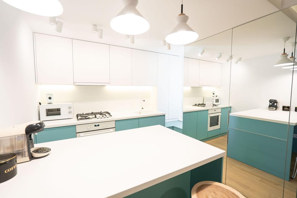 Kitchen or kitchenette, minibar, pet friendly, stove