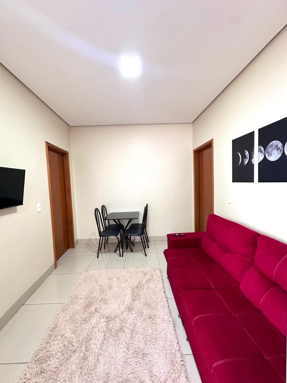 TV and multimedia, Living room, Seating area, Dining area