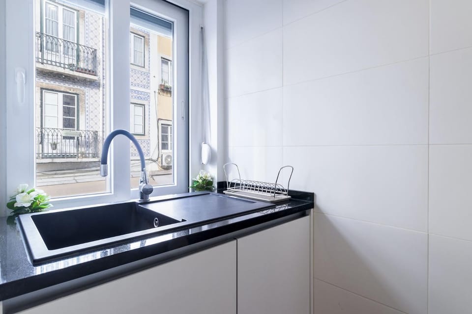 Apartment 1 Bedroom with AC Fiber Optic Internet Apartment in Lisbon