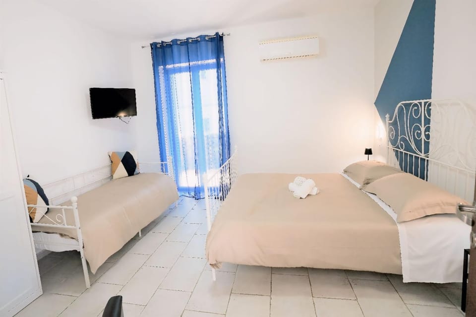 TV and multimedia, Bedroom