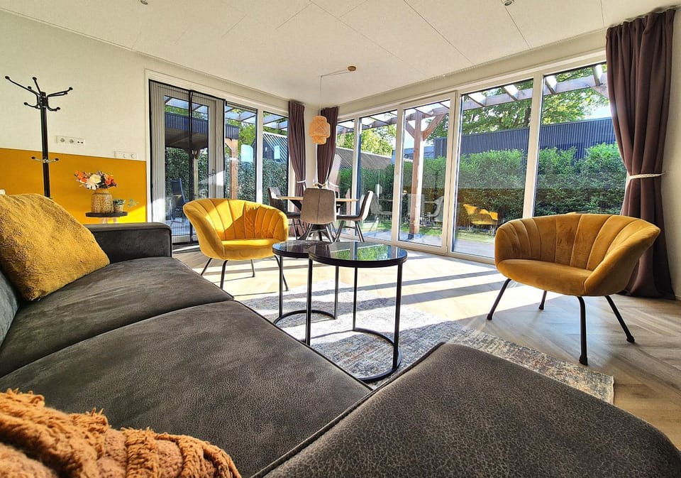 TV and multimedia, View (from property/room), Seating area, air conditioner