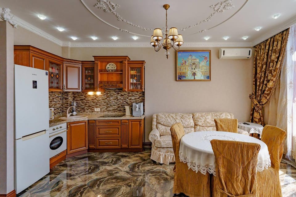 Kitchen or kitchenette, Living room, Dining area