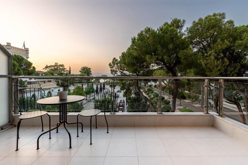 Patio, View (from property/room), Balcony/Terrace