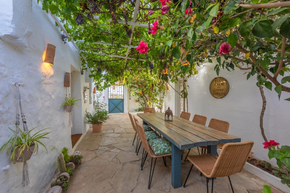 Patio, Balcony/Terrace, Dining area, Garden view