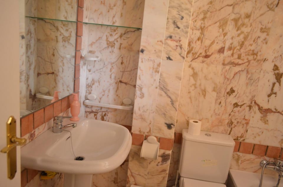 Toilet, Bathroom