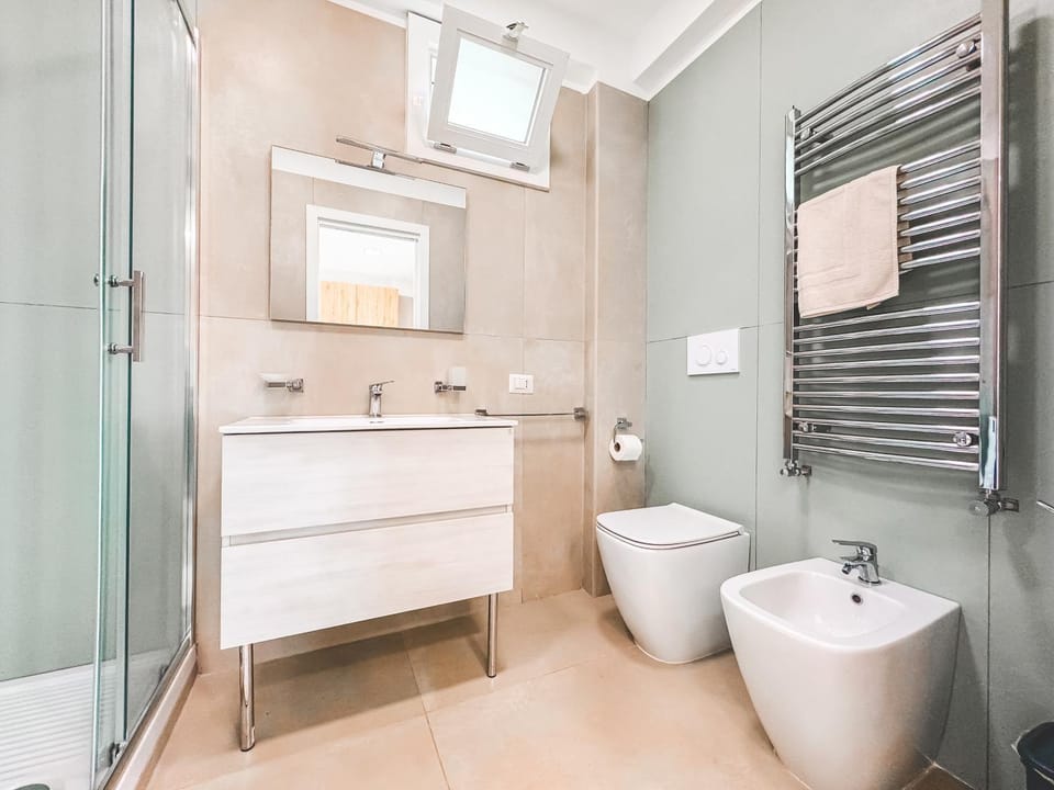 Shower, Toilet, Bathroom, bidet