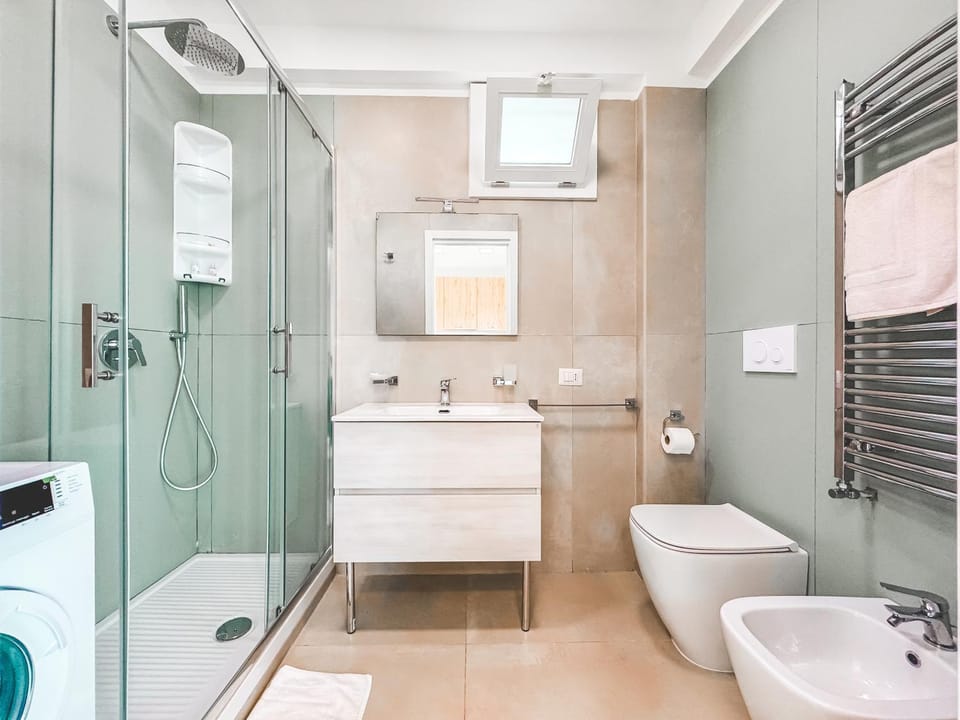 Shower, Toilet, Bathroom, bidet